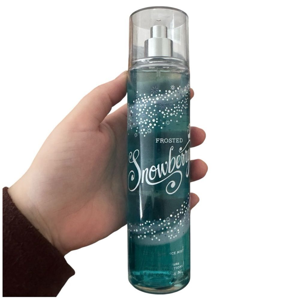 NWT Bath and Body Works Frosted Snowberry Fine Fragrance Mist